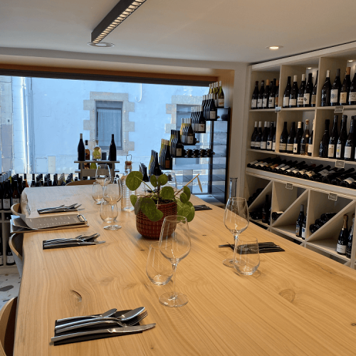 la grande table du restaurant Kamarade